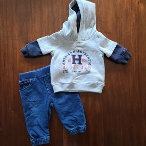 9 month fit Tommy Hilfiger Sweatshirt & pants